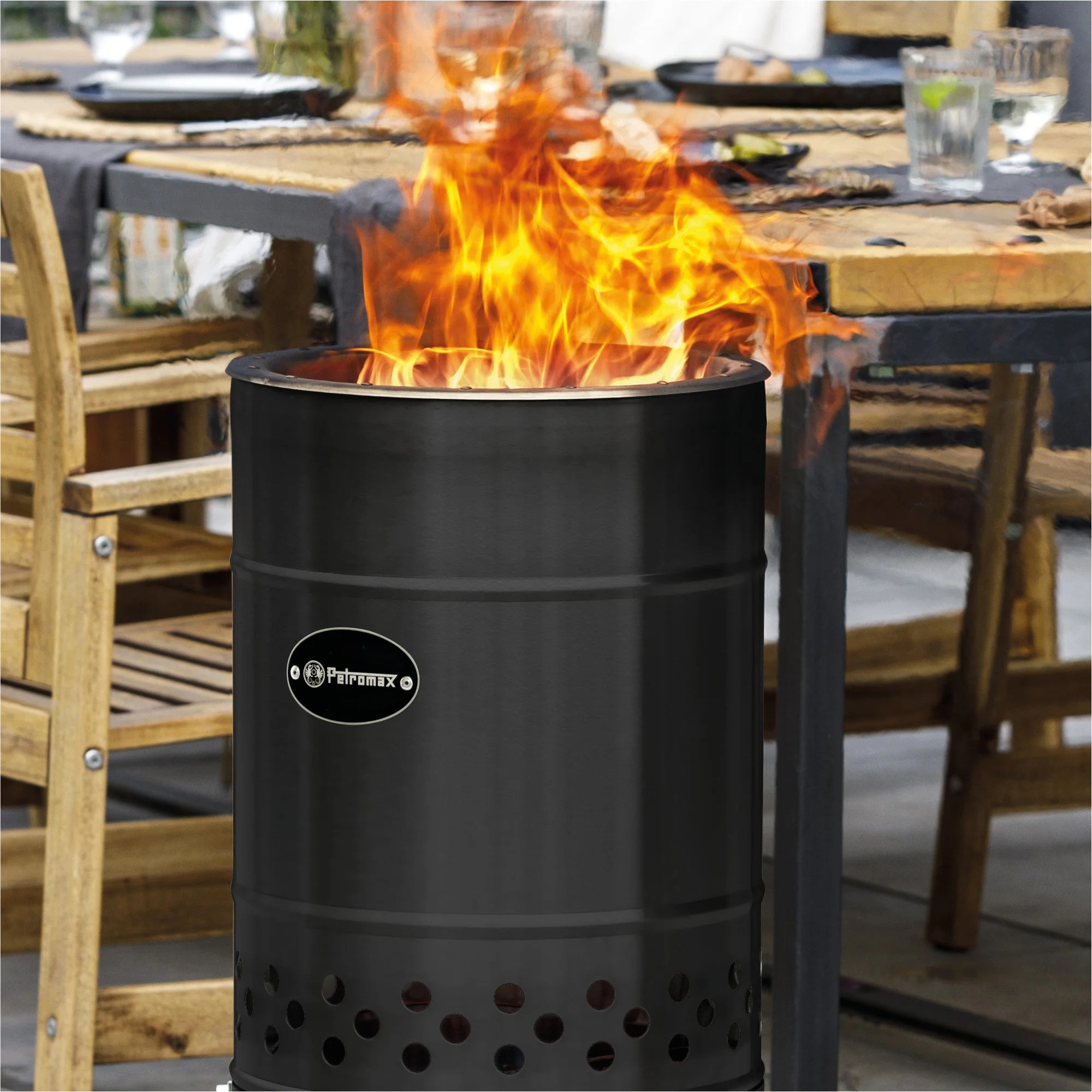 Pyron Feuertonne, black