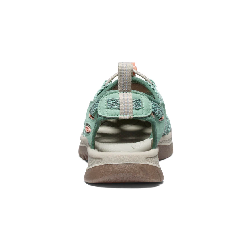 Whisper Wm, granite green/peach parfait