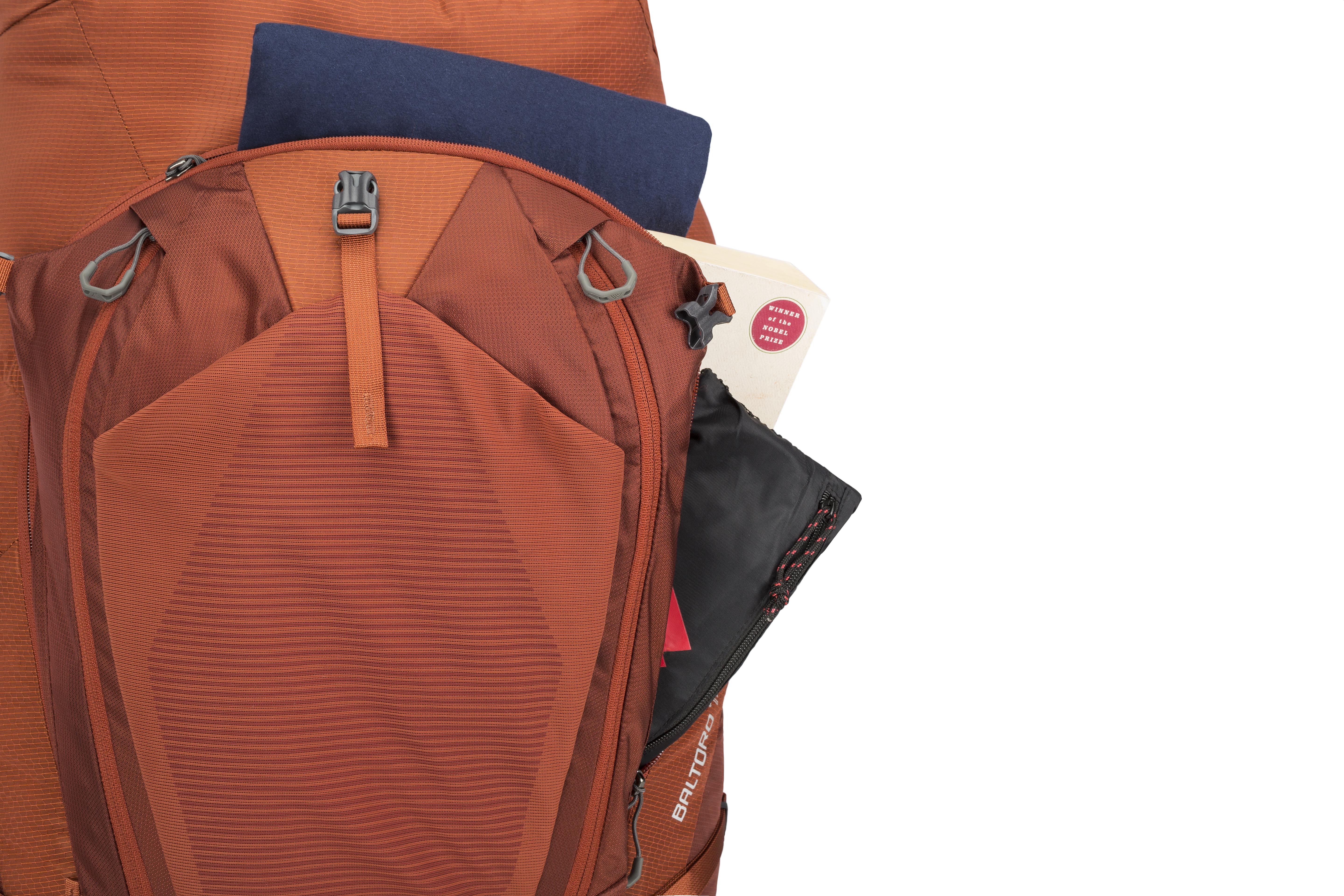 Baltoro 75, brick red