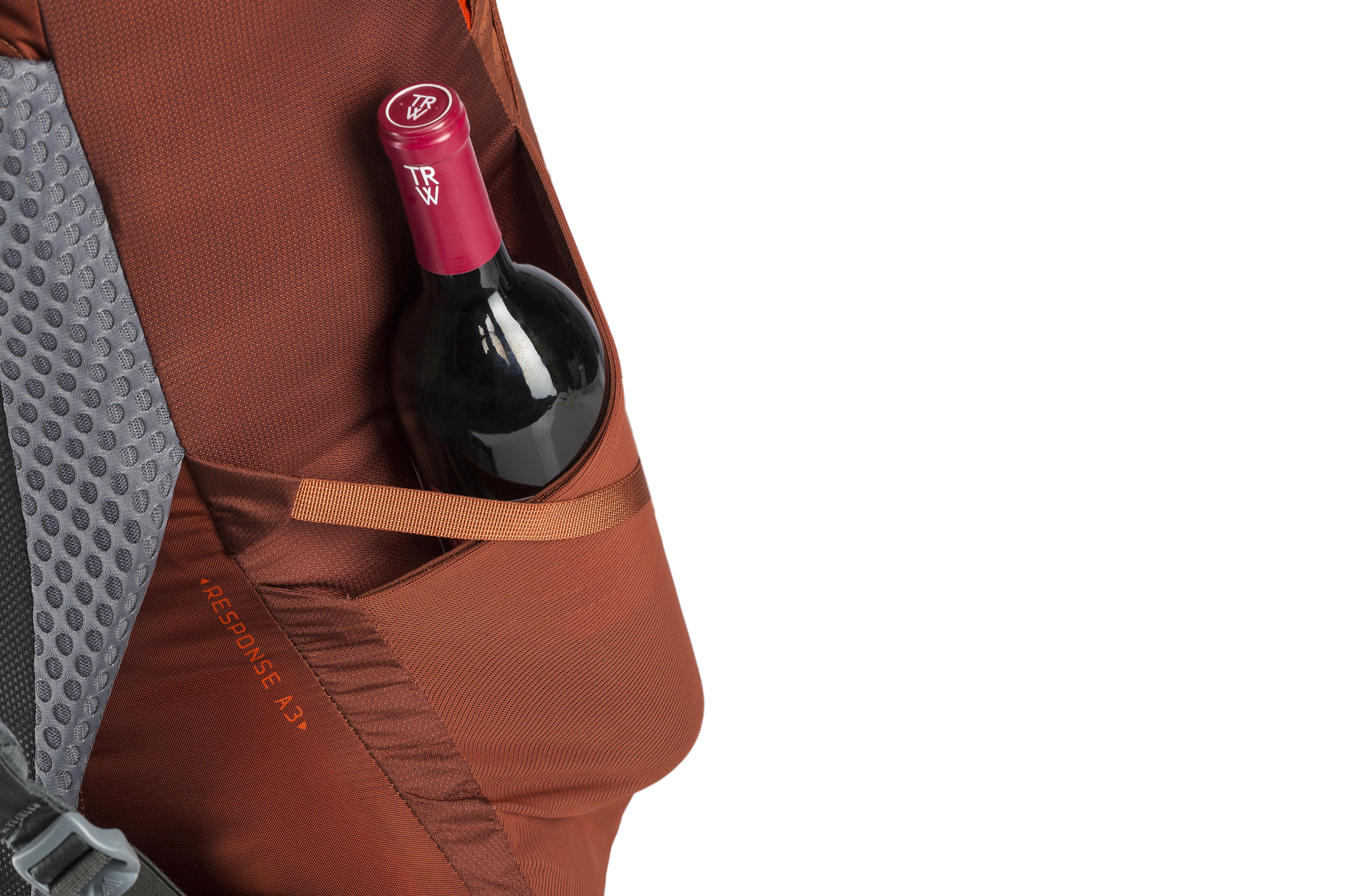 Baltoro 75, brick red