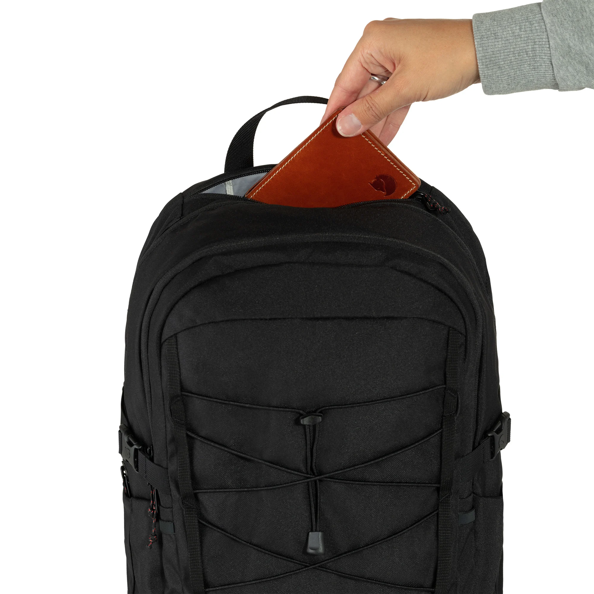 Skule 28, black