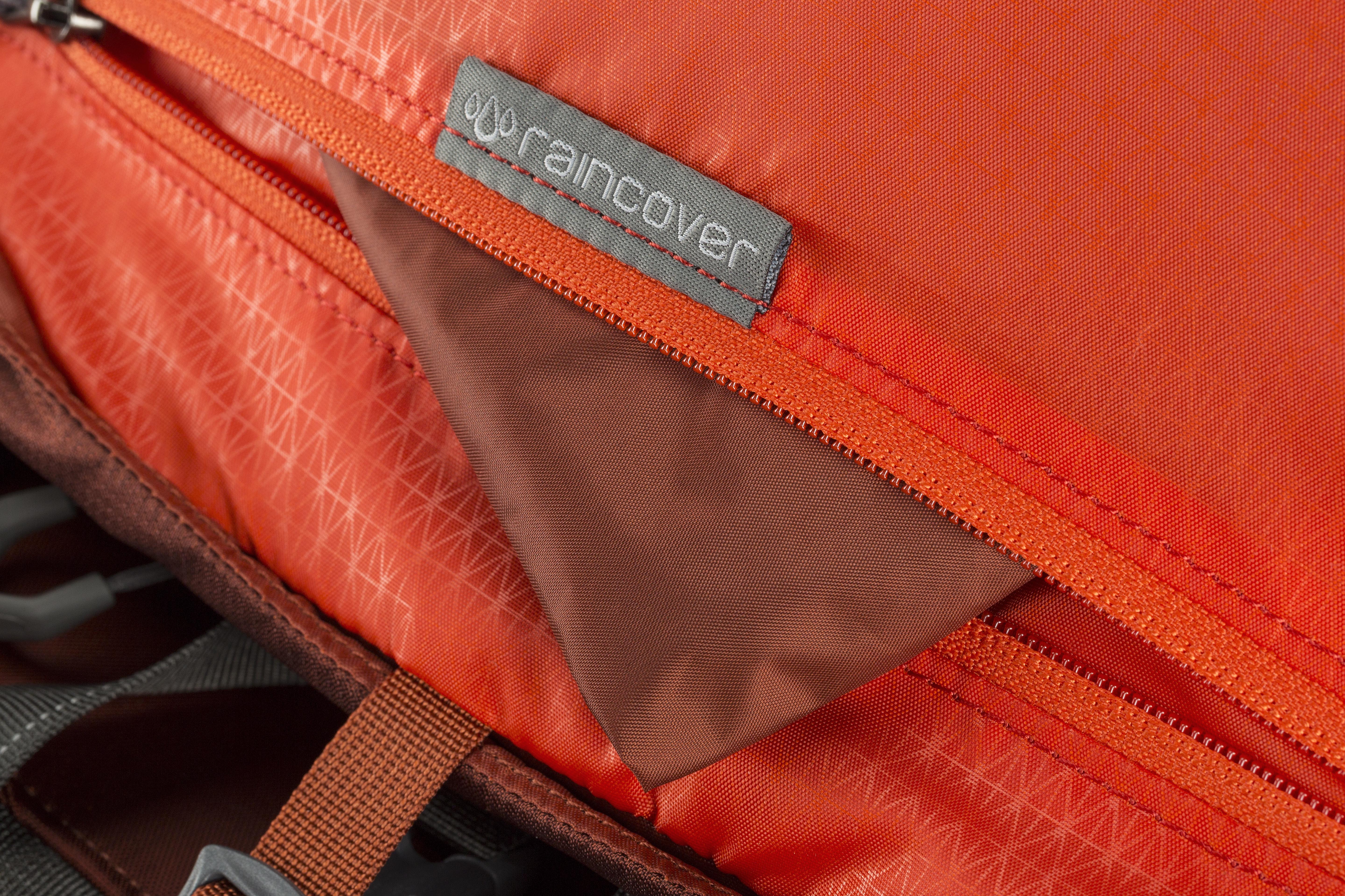 Baltoro 75, brick red