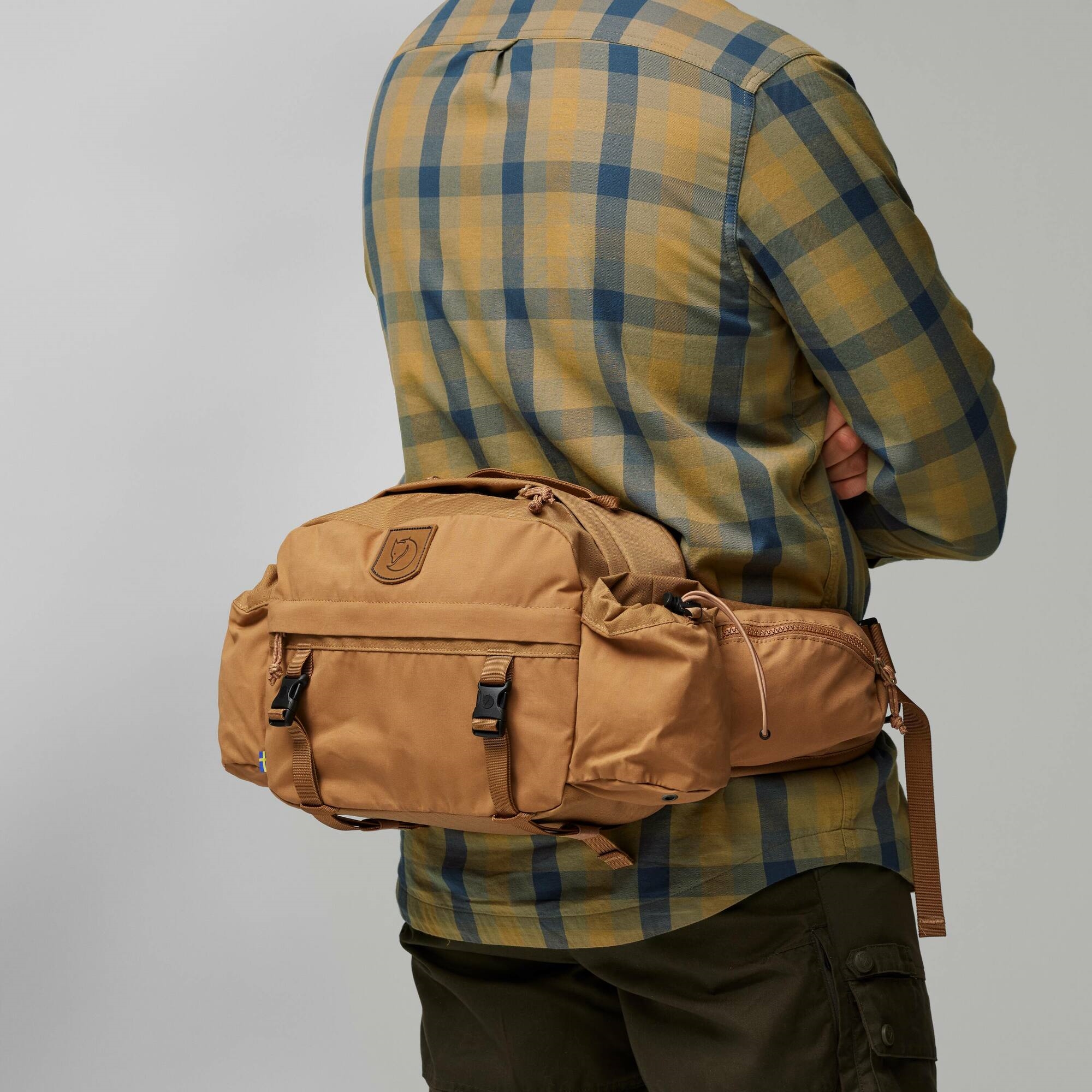 Singi Hip Pack 10, dark olive