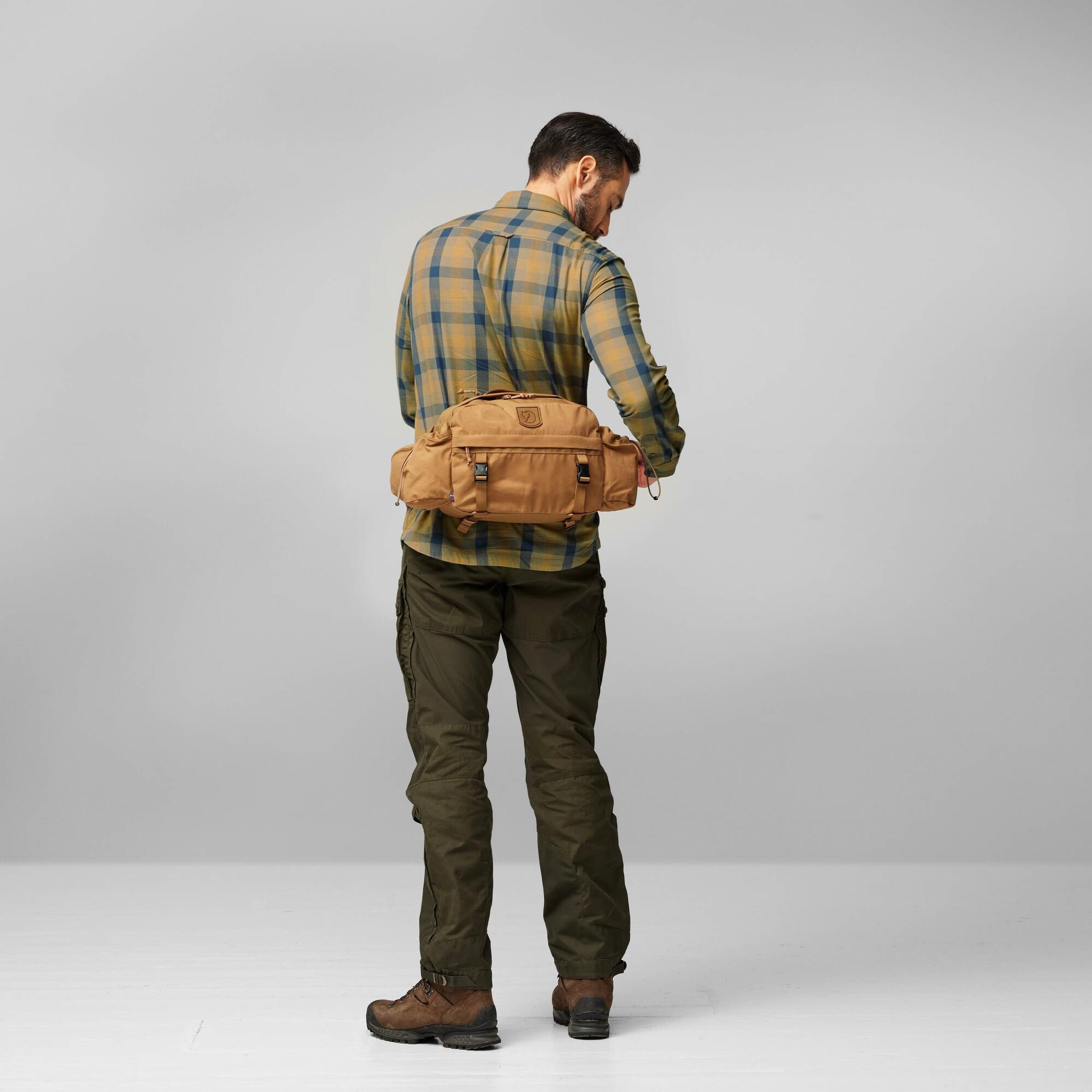 Singi Hip Pack 10, dark olive