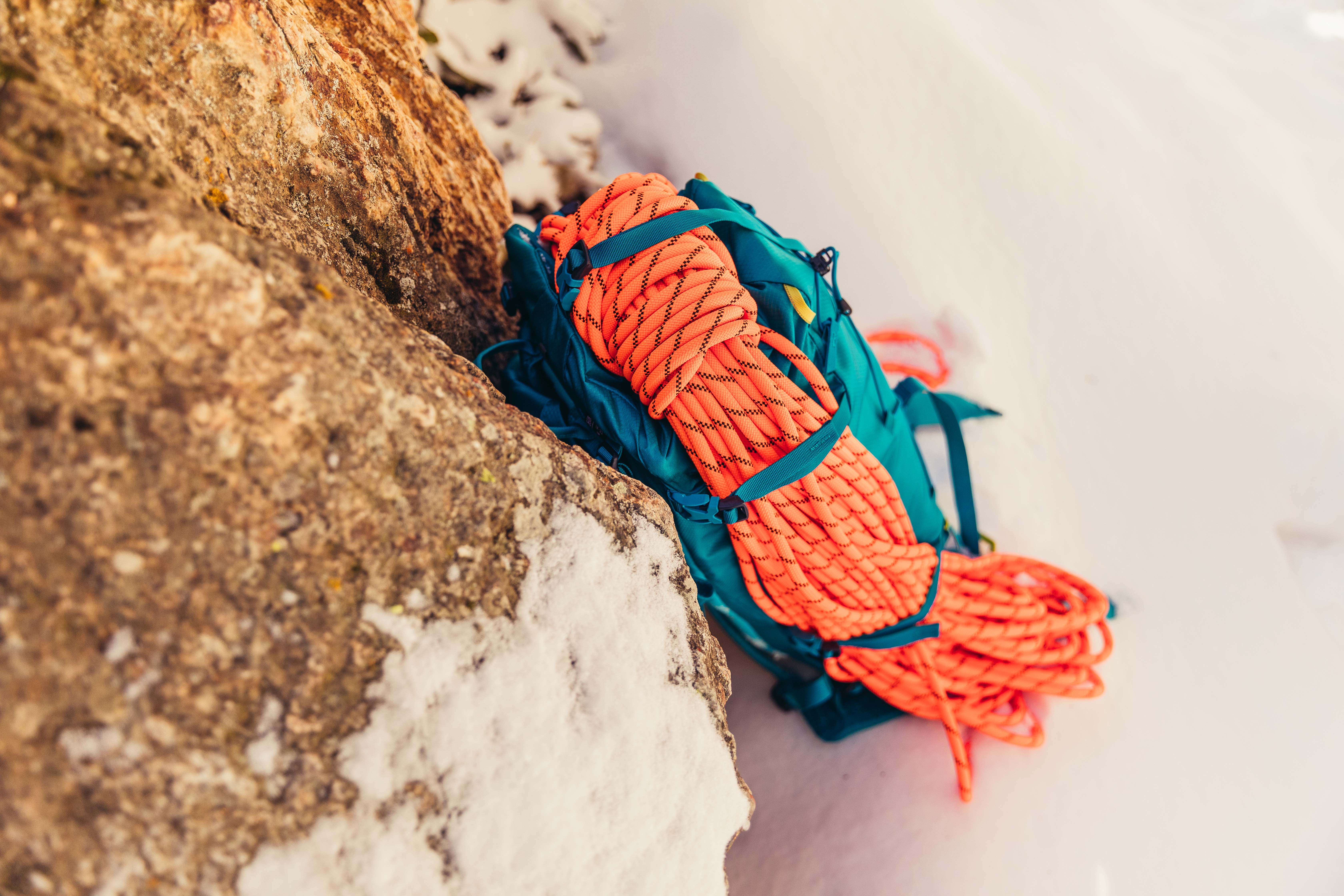 Alpinisto 38 LT, piton blue