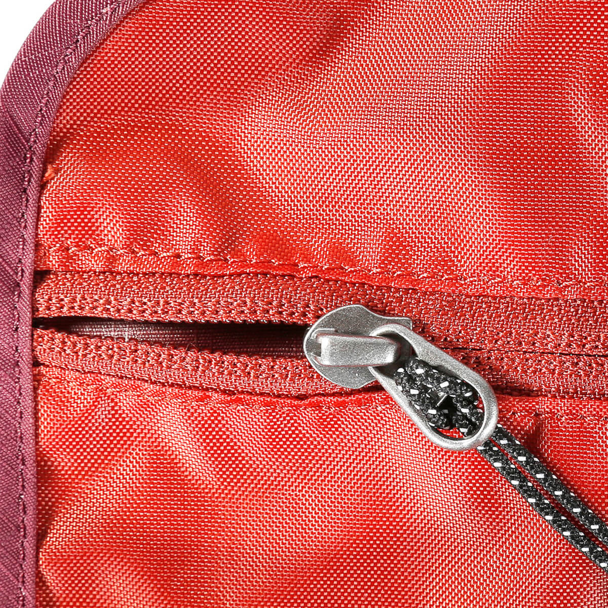 Small Travelcare, bordeaux red