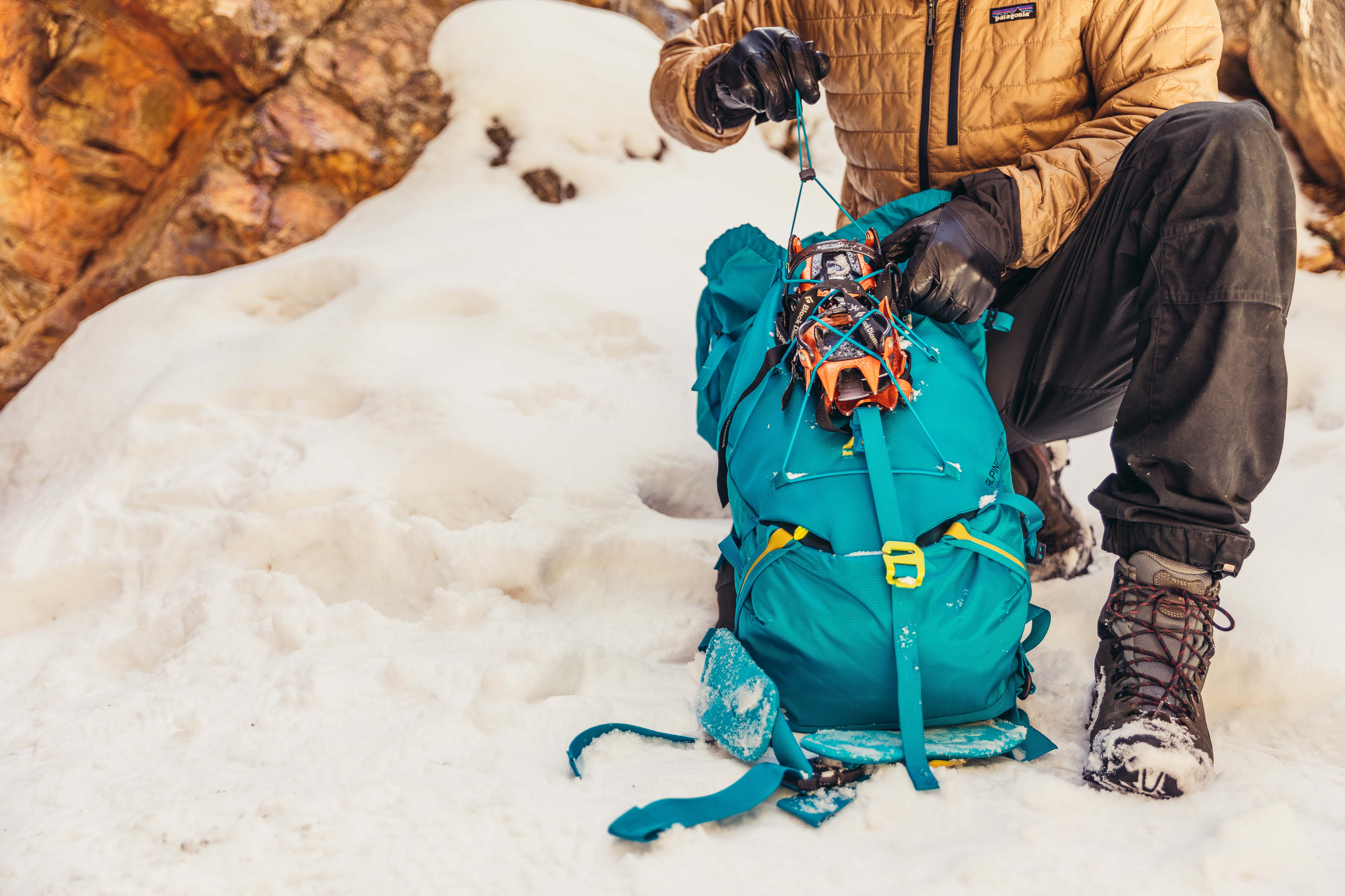 Alpinisto 38 LT, piton blue
