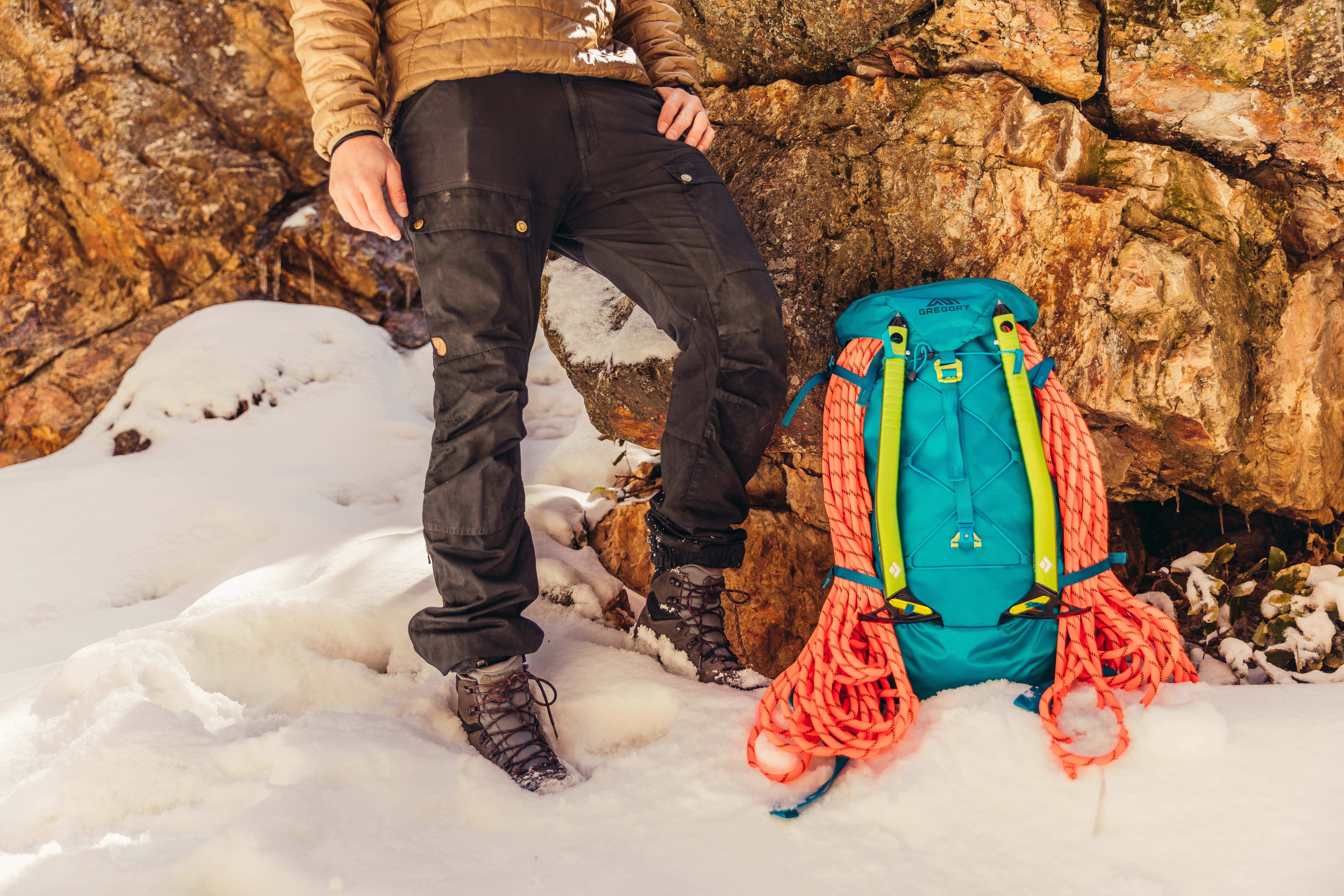 Alpinisto 38 LT, piton blue