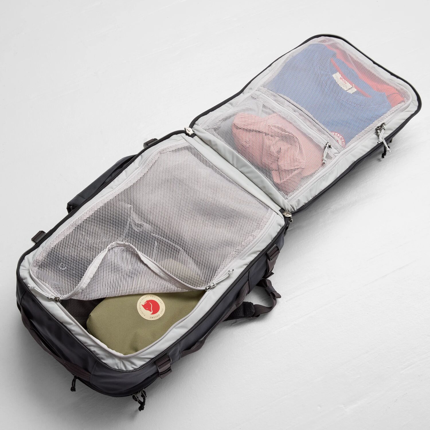Färden Carry-On Pack, coal black