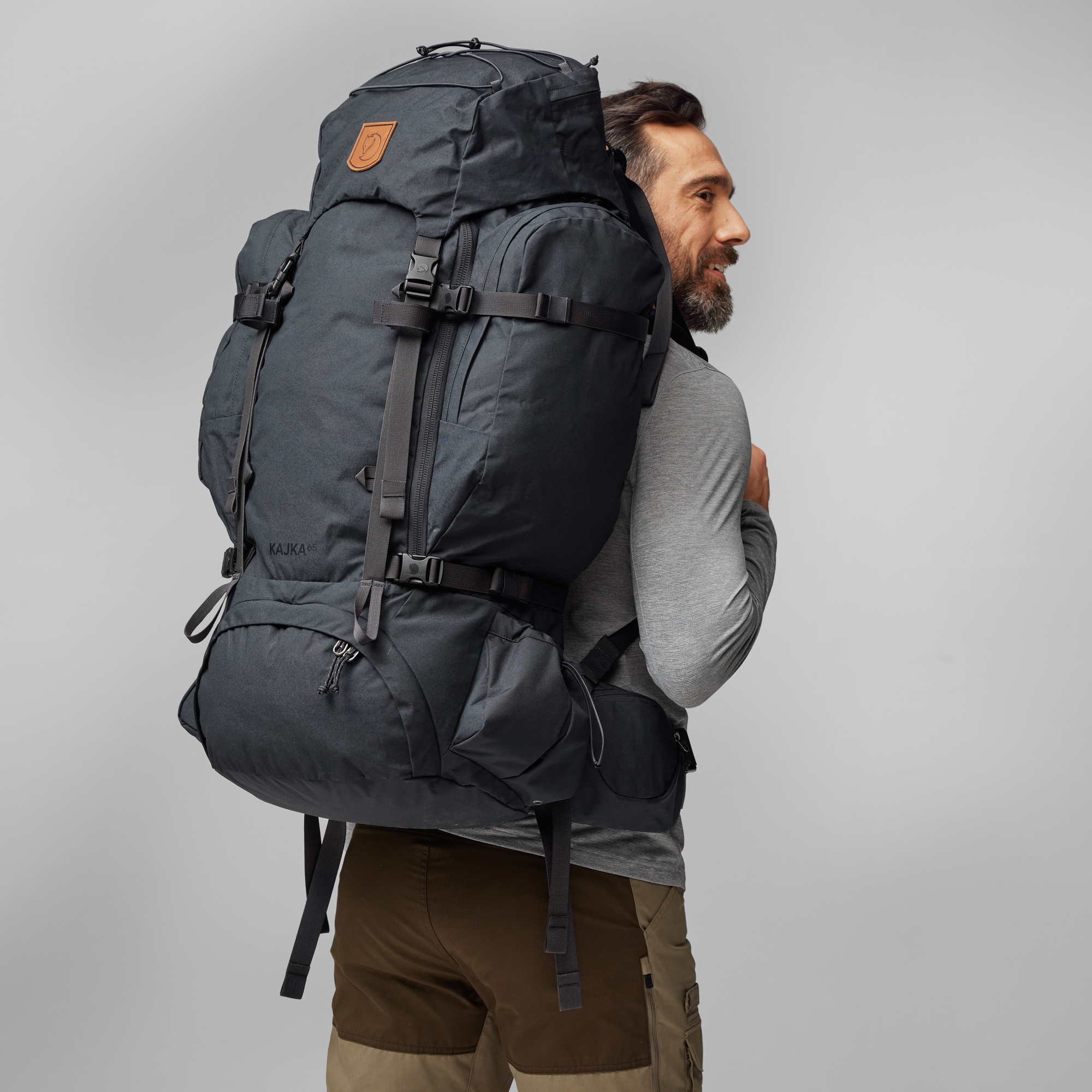 Kajka 65, coal black