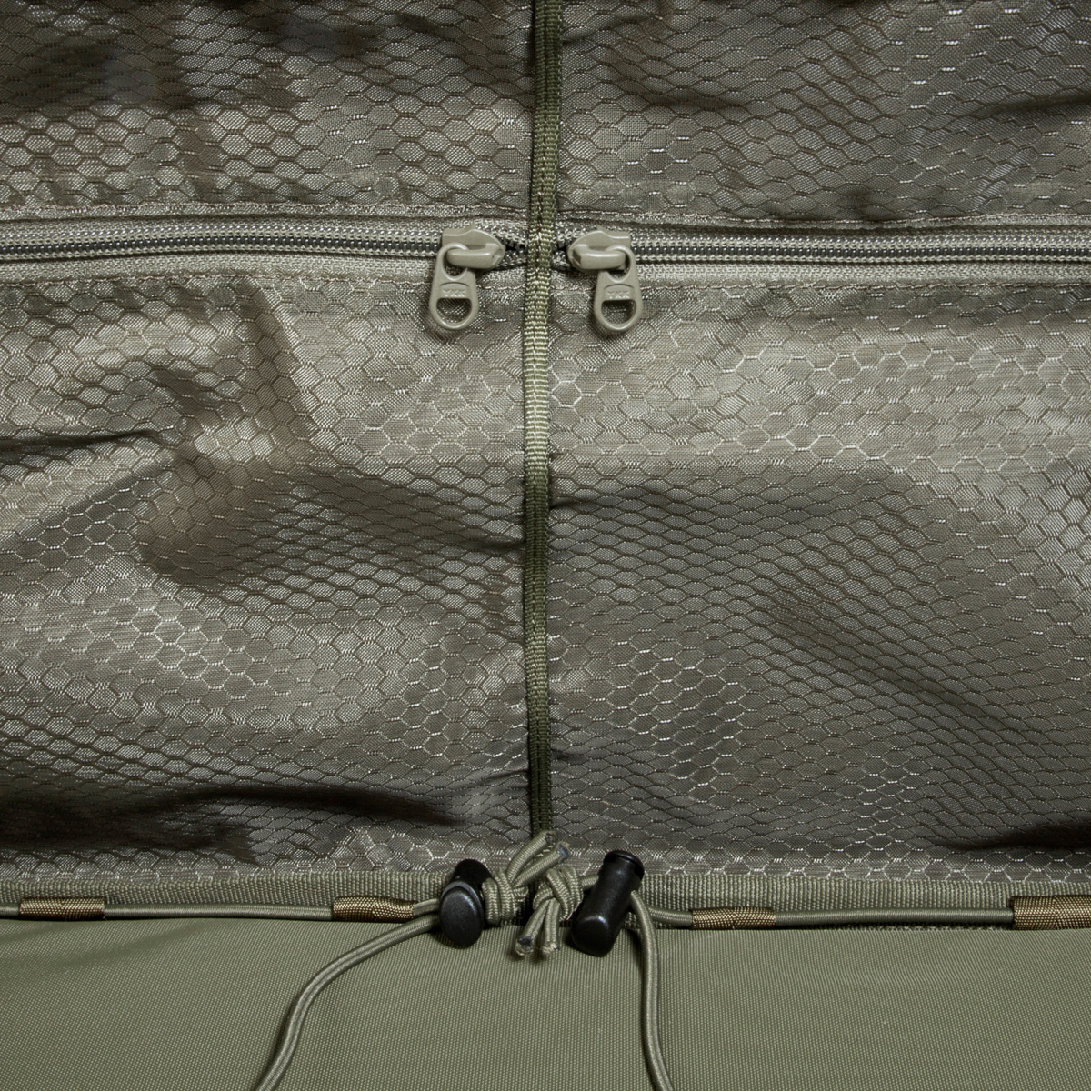 TT Duffel 65, olive