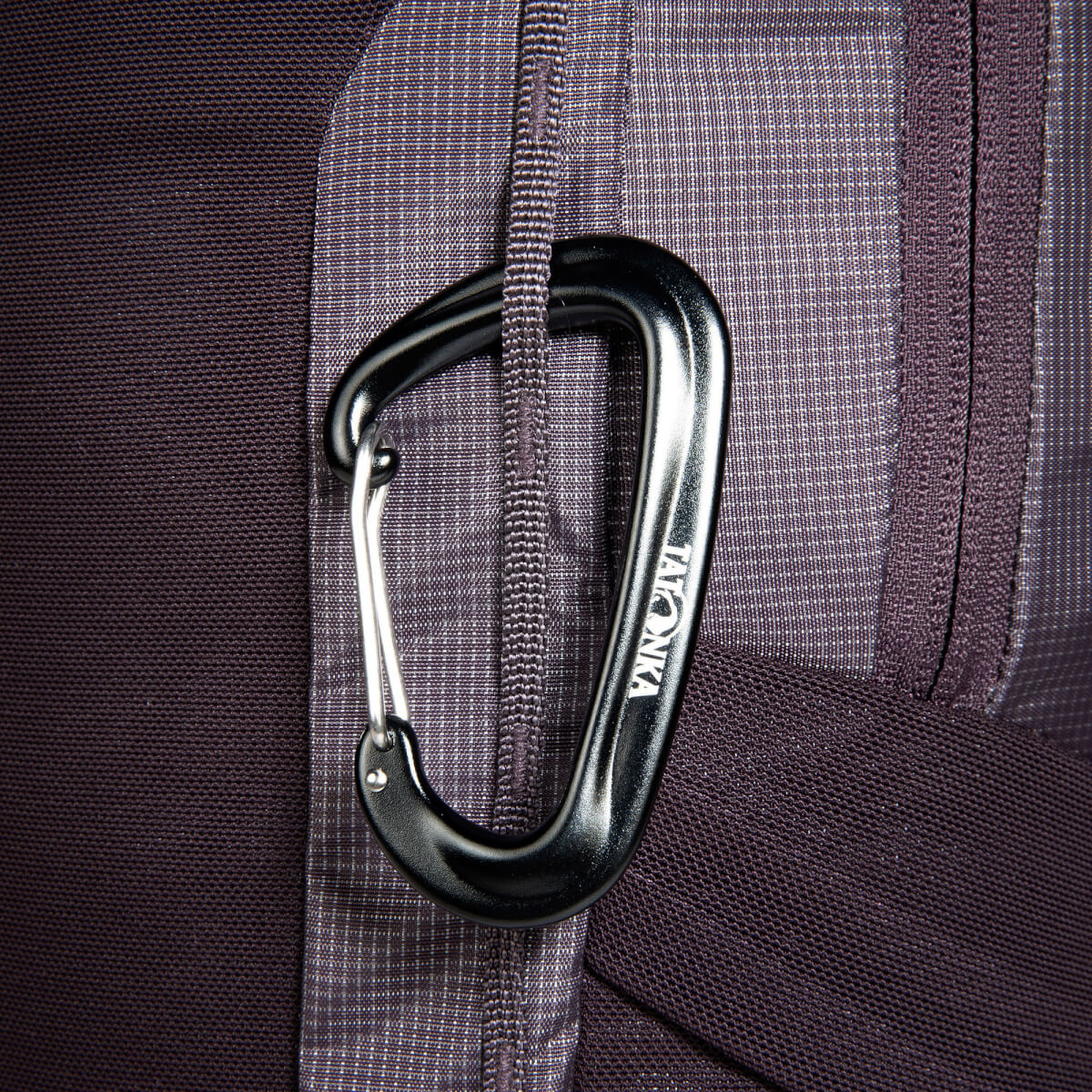 Active Pack 10, midnight plum